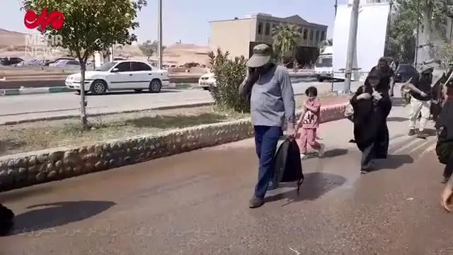 ببینید | آب‌پاشی روی زائران اربعین