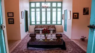 توضیح یک مقام مسئول درباره ترک خوردن خانه مصدق