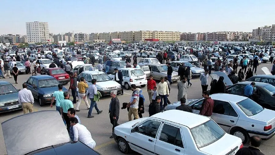 قیمت خودرو صدای روزنامه اصولگرا را هم در آورد!