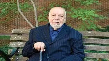 پیکر احمد مهدوی دامغانی در حرم رضوی تشییع می‌شود