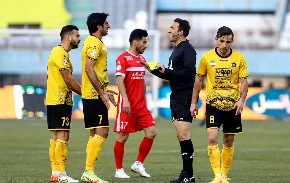 اعتراض شدید سپاهان درباره بازی فردا مقابل پرسپولیس