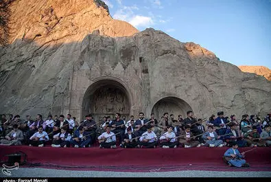 جشن جهانی نوروز در محوطه تاریخی طاقبستان