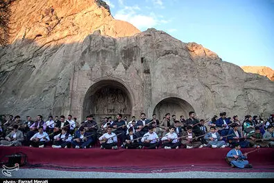جشن جهانی نوروز در محوطه تاریخی طاقبستان