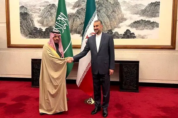 واکنش یک کلمه‌ای وزیر خارجه عربستان درباره ایران + فیلم
