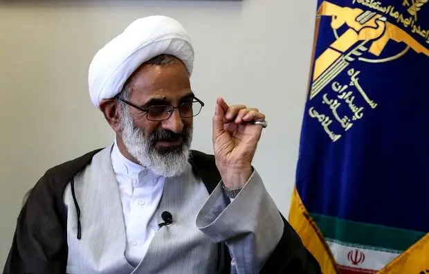 نماینده ولی‌فقیه در سپاه: به پزشکیان فشار می‌آورند که «کار را تمام کن»