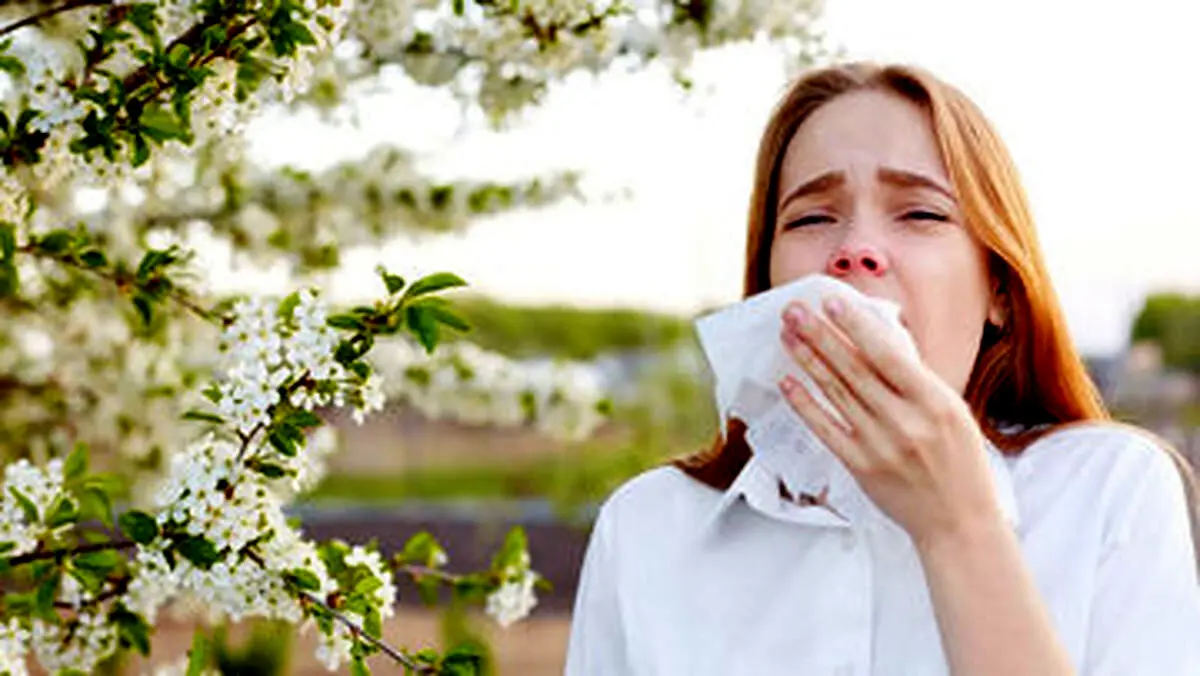 چرا آلرژی فصلی می‌گیریم؟
