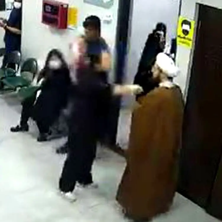 دادستان قم دستور داد/ صدور شناسایی عامل پخش فیلم درگیری یک روحانی با یک زن در درمانگاه
