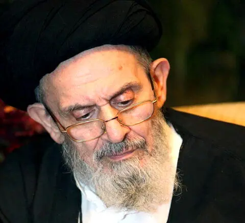 آیت‌ الله موسوی‌ بجنوردی درگذشت