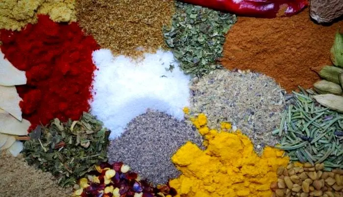 با خوردن این ادویه ها در زمستان، دیگر مریض نمی شوید