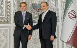 اولین تصاویر از دیدار گروسی و عراقچی در نیویورک
