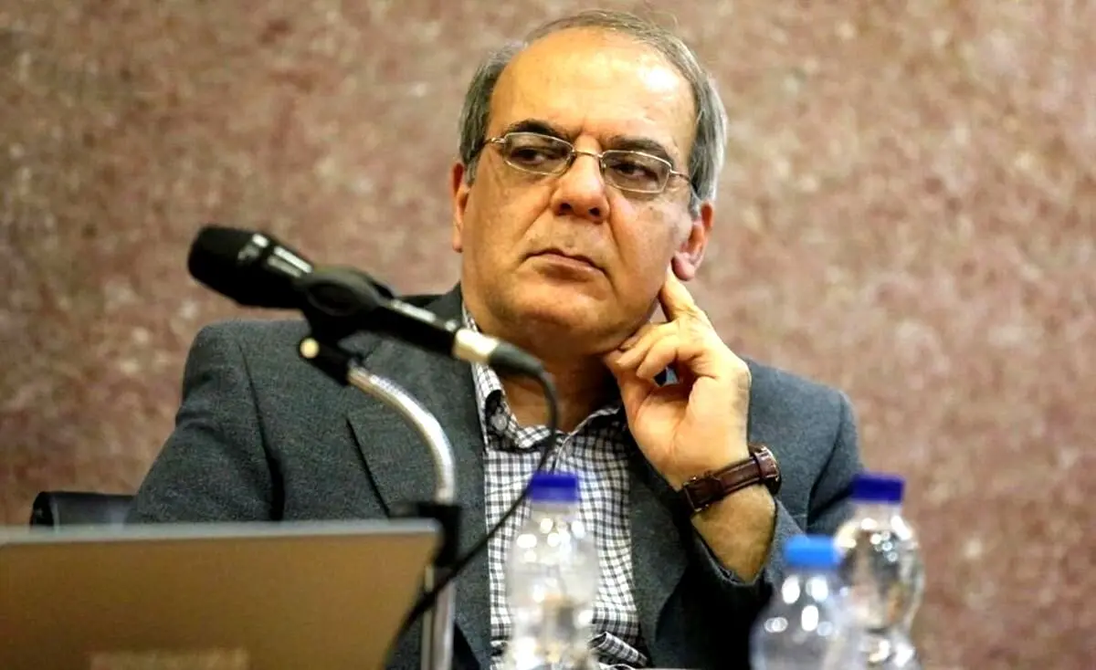 واکنش تند عباس عبدی به تکذیب نامه ۲۲۷ نماینده مجلس