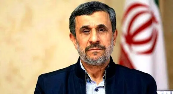محمود احمدی نژاد آفتابی شد / عکس