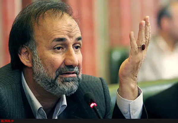 نظر یک اصولگرا| فضای سیاسی کشور برای بازنگری در قانون اساسی مهیاست