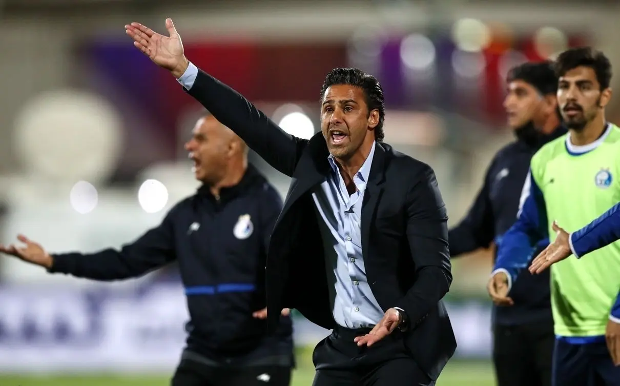 اشک‌های فرهاد مجیدی در مراسم قهرمانی استقلال