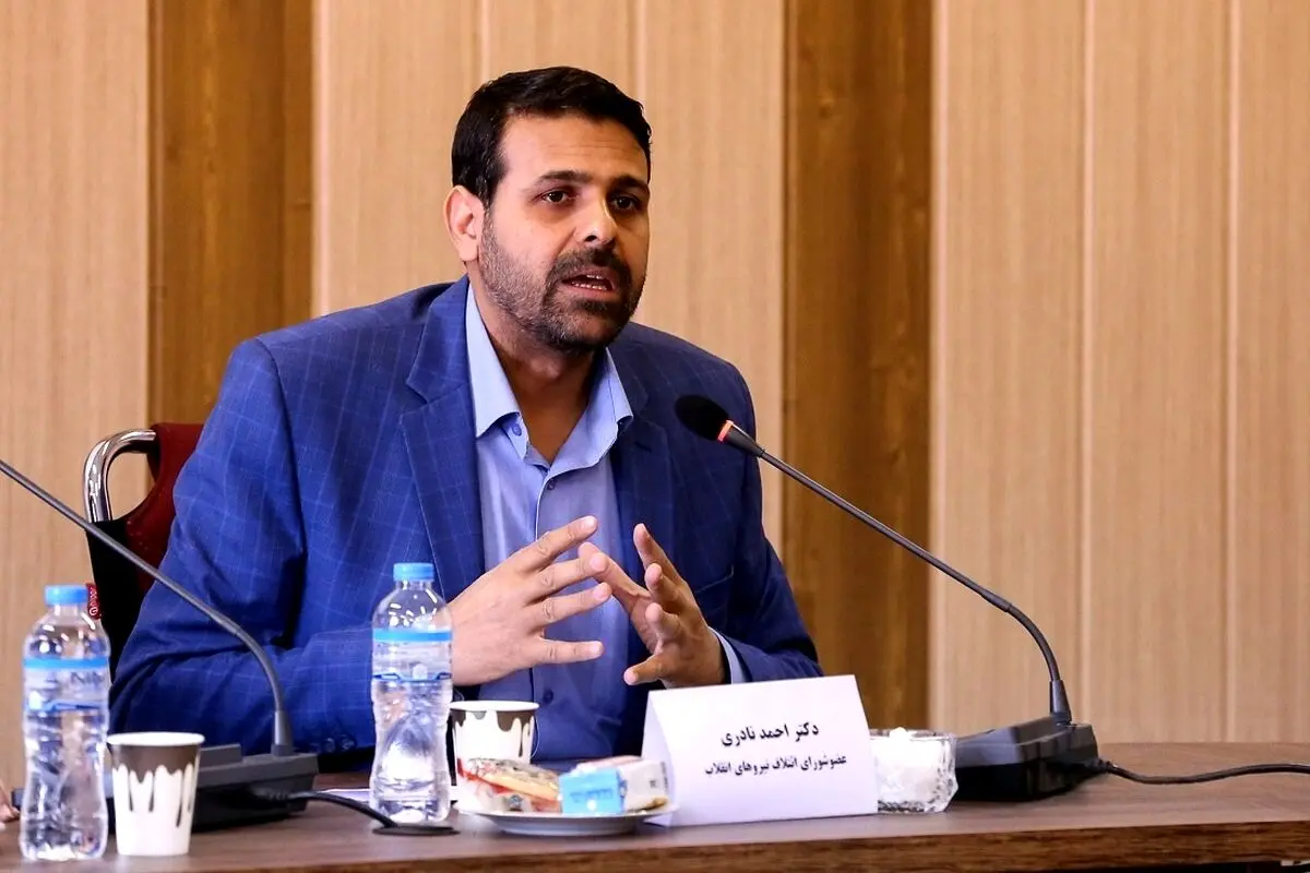 نادری، عضو هیأت رئیسه مجلس: نخبگان و دلسوزان کشور و انقلاب بمب اتم می‌خواهند