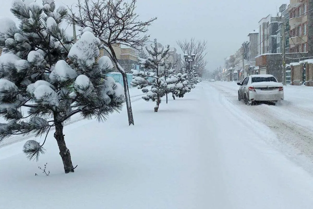 برف سنگین در ماه‌نشانِ زنجان+ فیلم