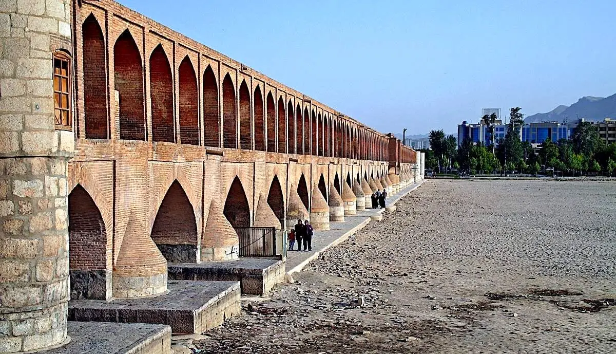 خبر مهم شهردار اصفهان درباره برگزاری کنسرت در بستر زاینده رود