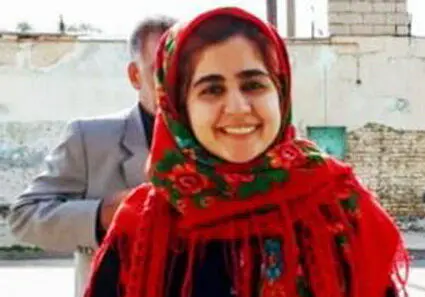 جزئیات عدم برگزاری دادگاه سپیده قلیان/ سپیده روسری سر کرد اما حاضر به پوشیدن چادر نشد
