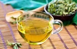 این دمنوش‌های گیاهی دندانهایتان را نابود می‌کنند