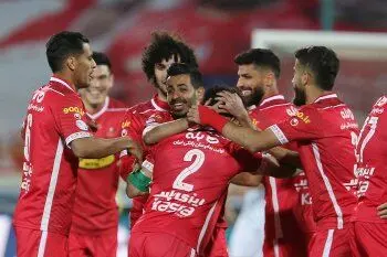 گربه سیاه استقلال در راه پرسپولیس