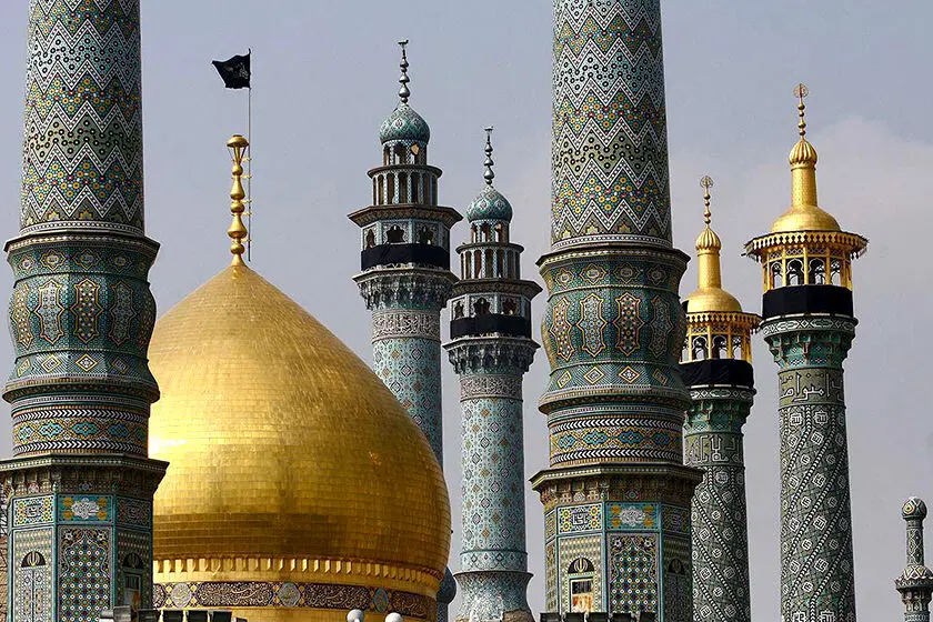 احتمال مخالفت قم با تعطیلی شنبه‌ها در ایران