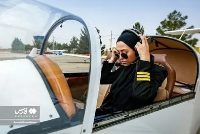 پرواز دختر ایرانی بر فراز تهران