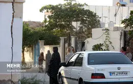 (تصاویر) حضور مردم قشم در خیابان‌ها بعد از زلزله ۶.۴ ریشتری