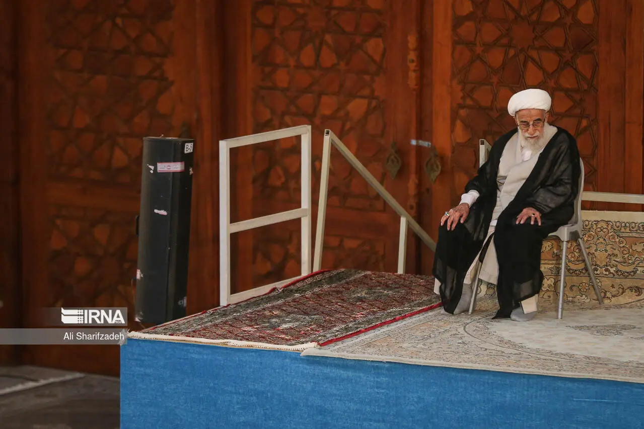 زندگی پرماجرای ۱۰۰ ساله آیت‌الله جنتی