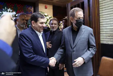 مراسم ترحیم مادر اسحاق جهانگیری