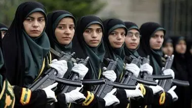 ییشنهاد عجیب سردار طلایی: سربازی برای زنان واجب است!
