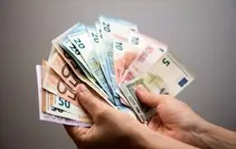 قیمت دلار و یورو امروز چهارشنبه ۹ مهر ۱۴۰۴ / یورو ۲ هزار تومان گران شد