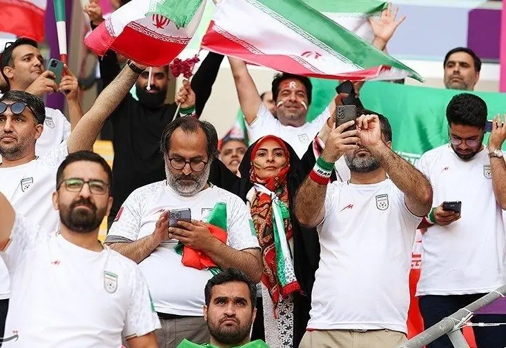 دفاع مجری شبکه افق از زنان بی‌حجاب ایرانی+فیلم