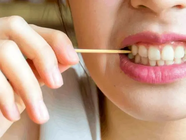 با این گیاه از دندان‌هایتان مراقبت کنید