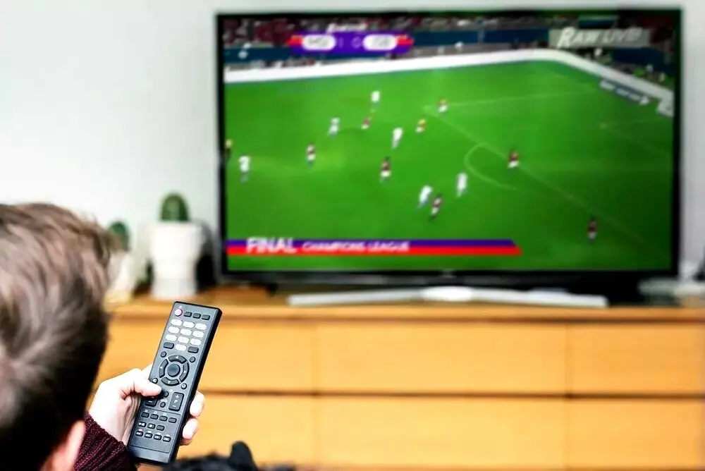 ساعت و زمان پخش بازی پرسپولیس - مس و استقلال و پیکان از شبکه ورزش و سه اعلام شد