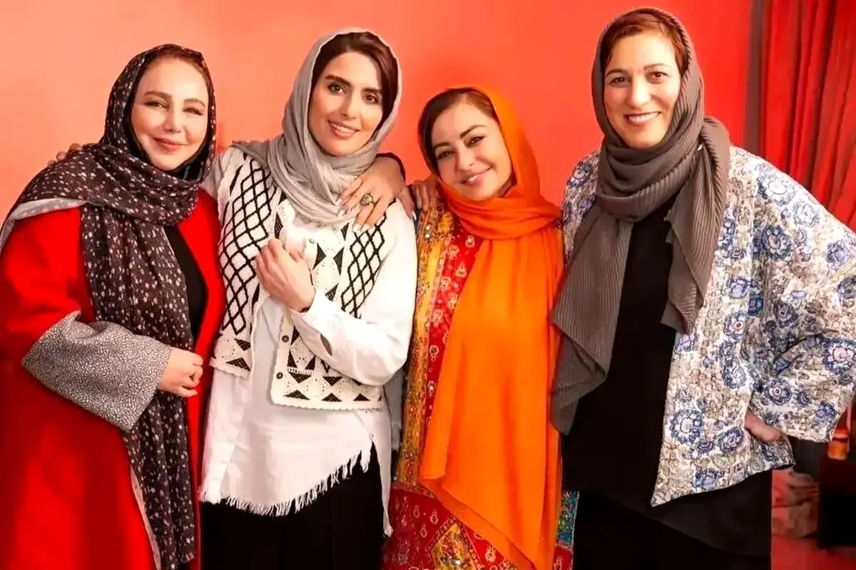 طعنه بهنوش بختیاری به رها خدایاری در برنامه شام ایرانی