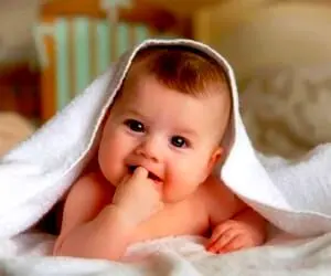 علائم بارداری پسر روی چهره و بدن زن حامله

