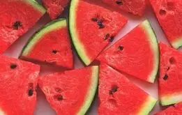 برای یلدا هندوانه هایی را انتخاب کنید که ناف کوچکتری دارند