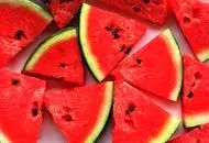 برای یلدا هندوانه هایی را انتخاب کنید که ناف کوچکتری دارند