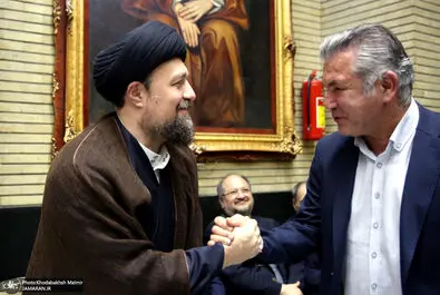 مراسم ترحیم مادر اسحاق جهانگیری