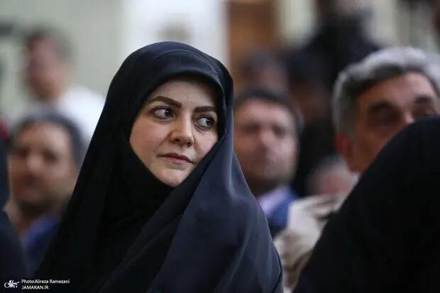 عکس دختر پزشکیان با همسران روسای جمهور 