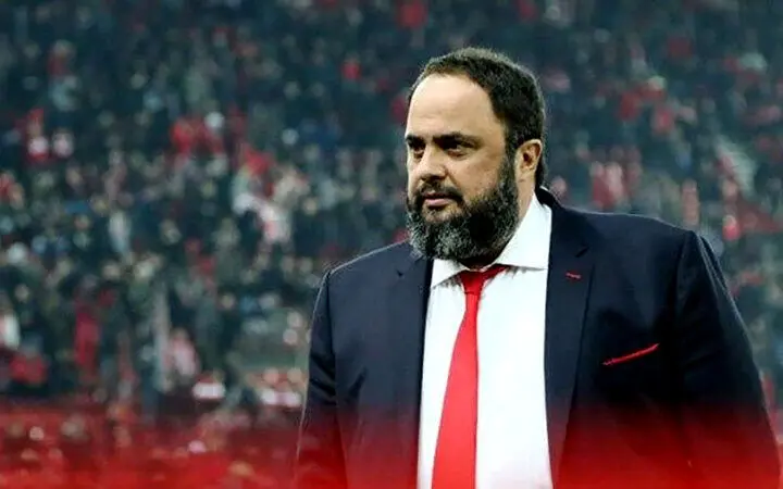 گوشی موبایل ارزان قیمت مالک میلیارد فوتبالی