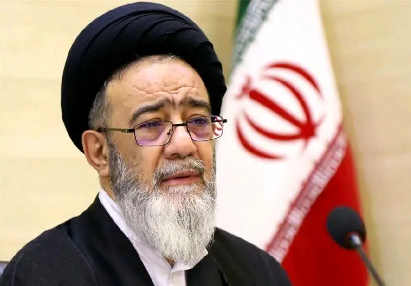آماده سازی محل دفن و خاکسپاری شهید آیت الله آل هاشم + فیلم و عکس