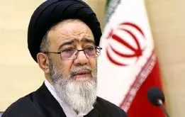 اقدام دیدنی پدر آیت‌الله آل‌هاشم در مراسم تدفین پسرش +فیلم

