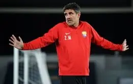 یک مربی بزرگ خارجی در حوالی نیمکت پرسپولیس؛
 استقلالی‌ها وحشت کردند
