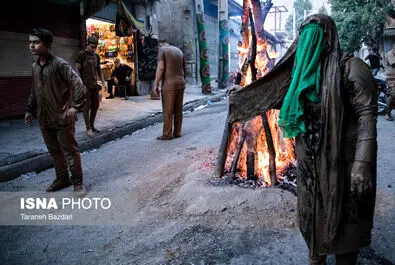 آیین «گل مالی »در روز عاشورا