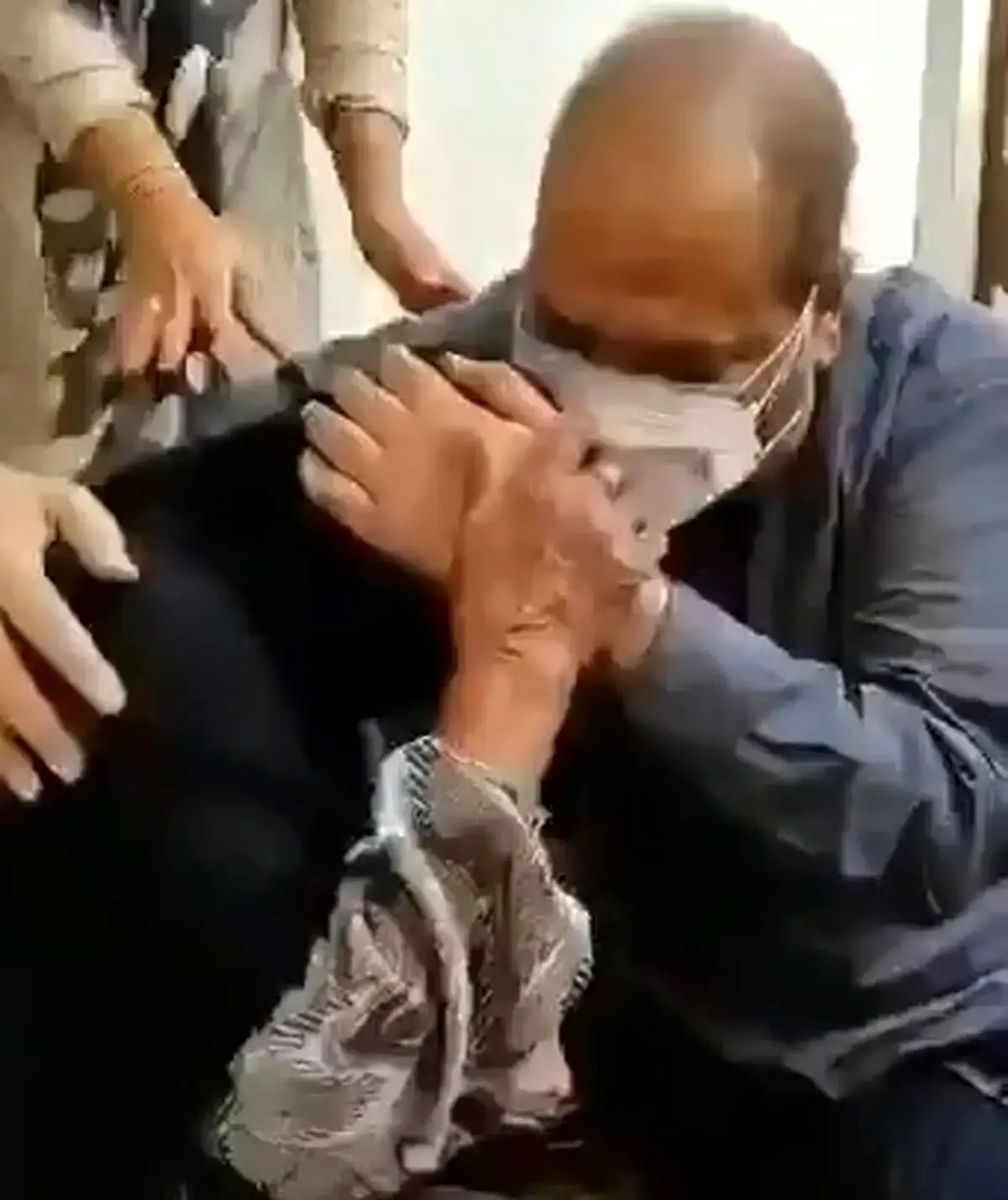 یک اتفاق باورنکردنی/شهید مفقودالاثر جنگ تحمیلی بعد از 34 سال به خانه‌اش برگشت + فیلم