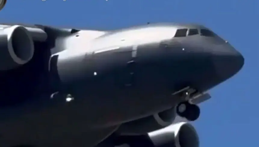 فرود ۱۶هواپیمای فوق سنگین نظامی چین در تهران 