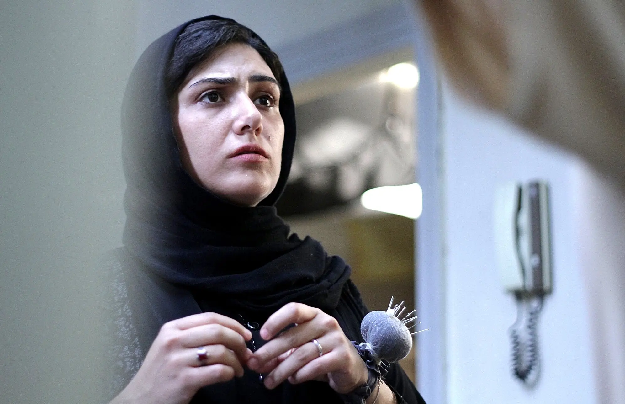 باران کوثری به خارج از کشور رفت