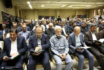 مراسم ترحیم مادر اسحاق جهانگیری