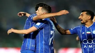۴ بازیکن خارجی استقلال ایران را ترک کردند!

